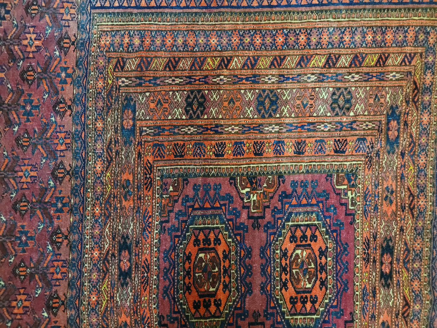 Orientteppich handgeknüpft Jomut Buchara 150x80 cm