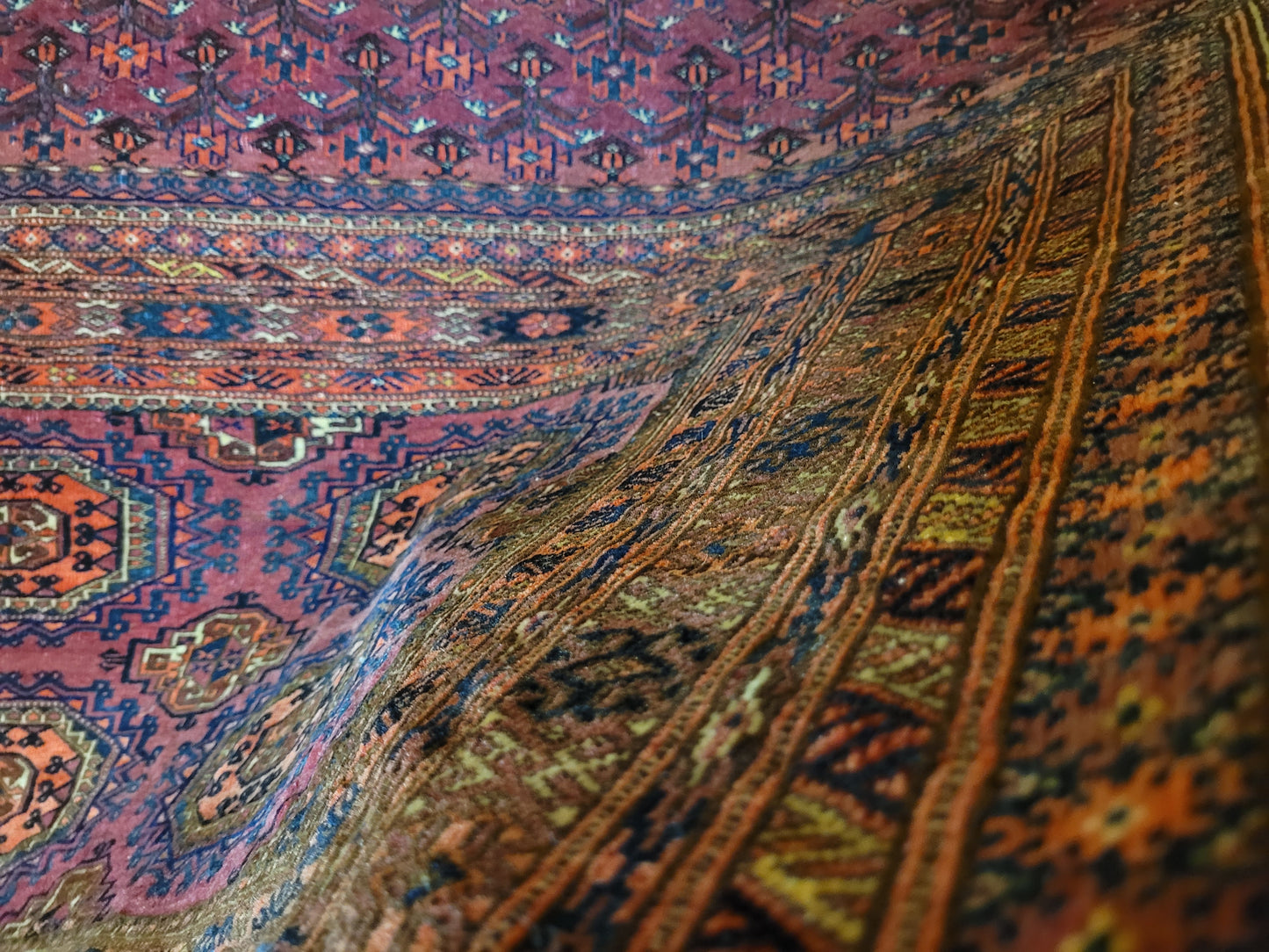 Orientteppich handgeknüpft Jomut Buchara 150x80 cm