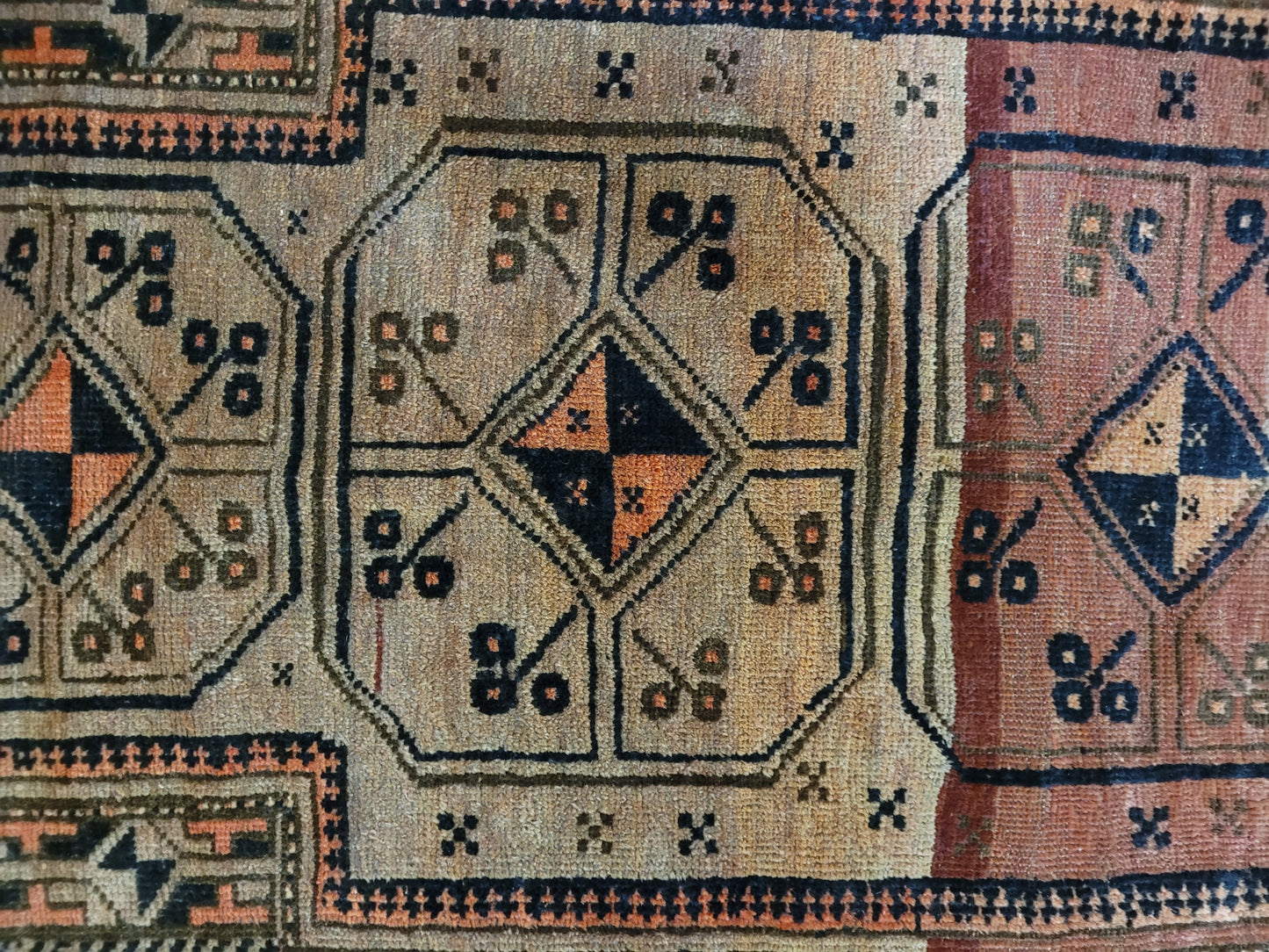 Orientteppich handgeknüpft Jomut Buchara 140x98 cm