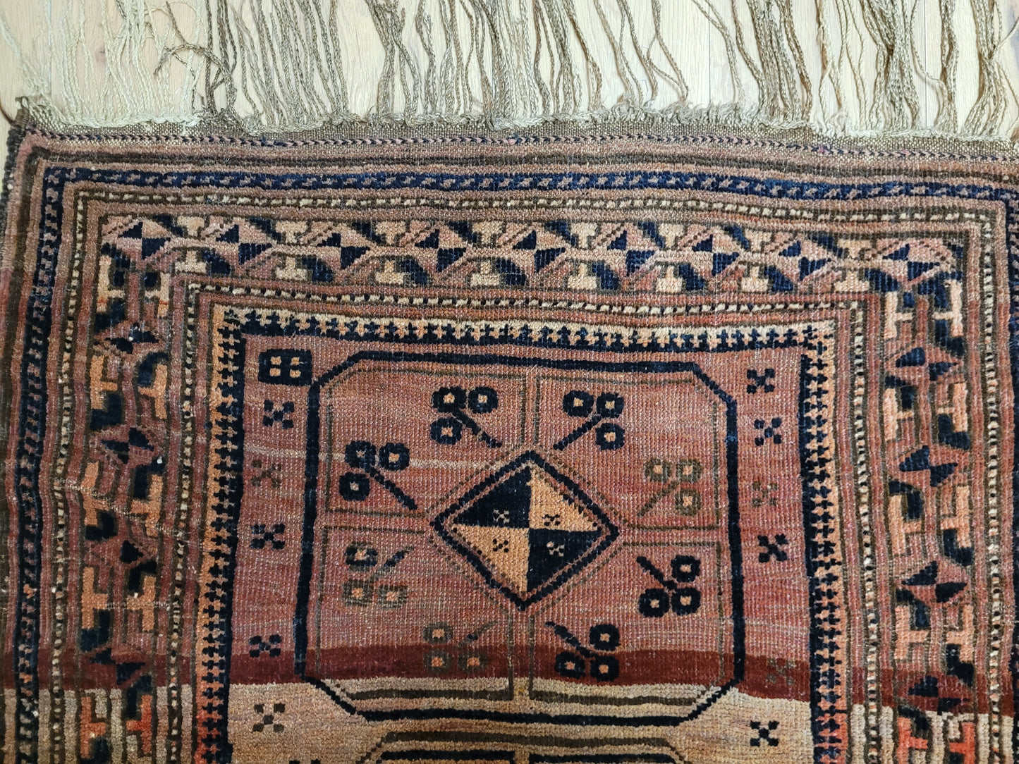 Orientteppich handgeknüpft Jomut Buchara 140x98 cm