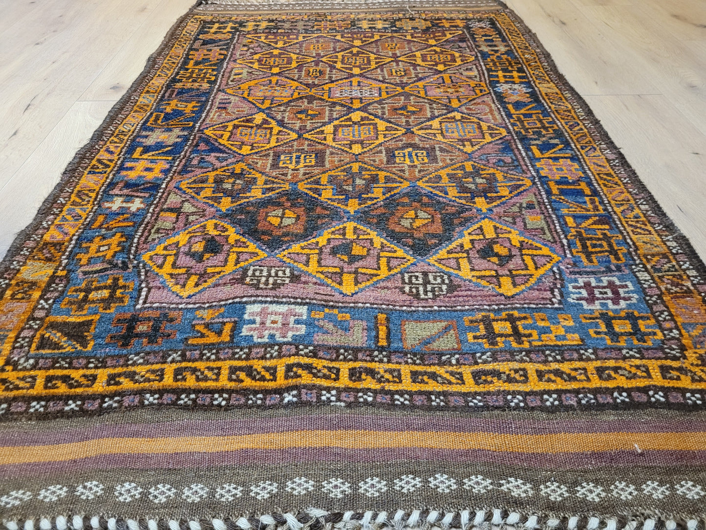 Orientteppich handgeknüpft Beludj 168×105 cm antik