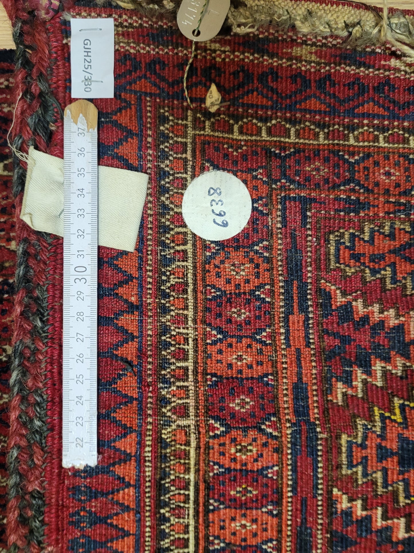 Orientteppich handgeknüpft Jomut Bucham Zeltband 120×45 cm antik