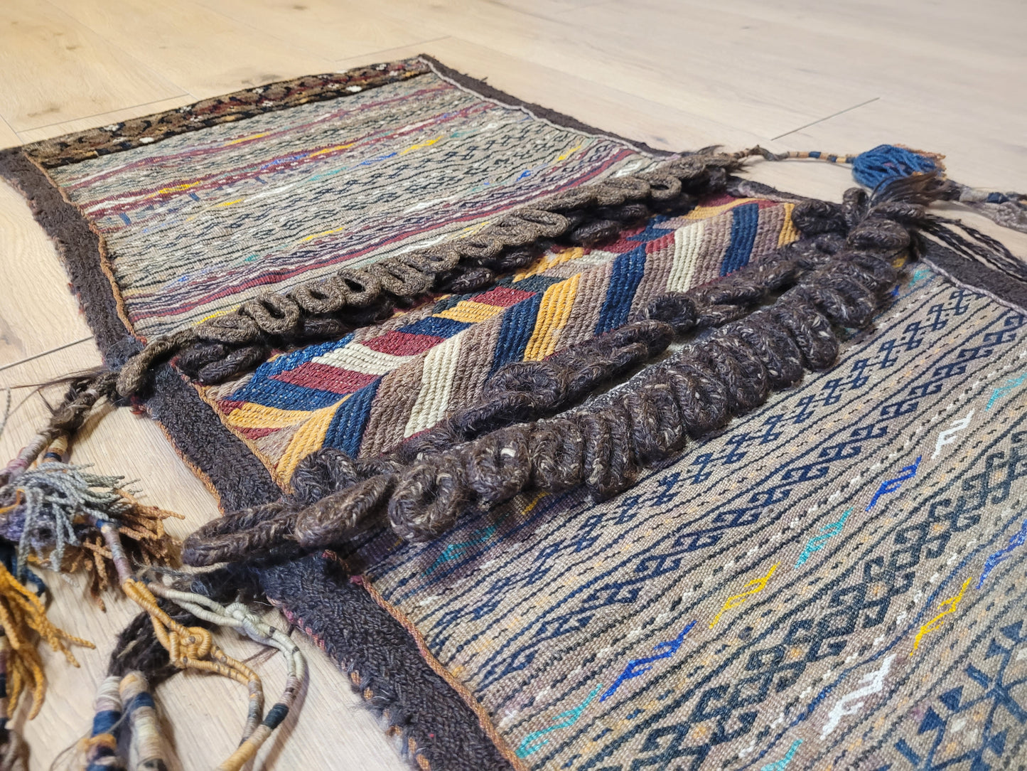 Orientteppich handgeknüpft Belutsch Taschenstück 110x50 cm