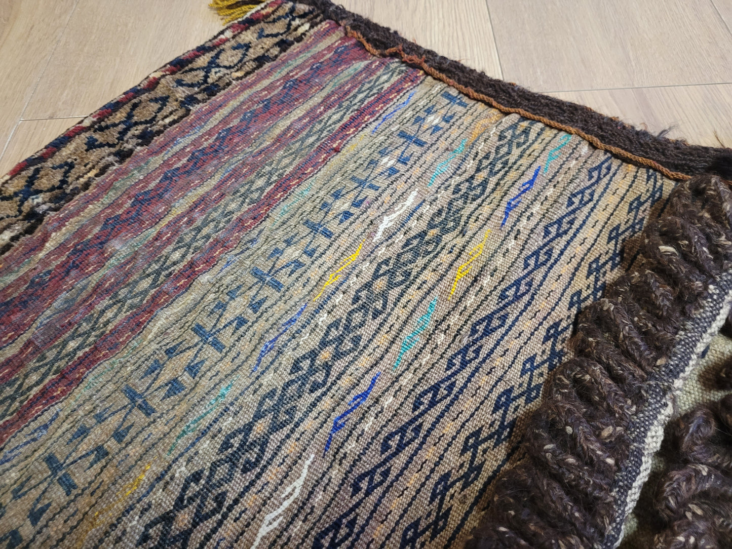 Orientteppich handgeknüpft Belutsch Taschenstück 110x50 cm