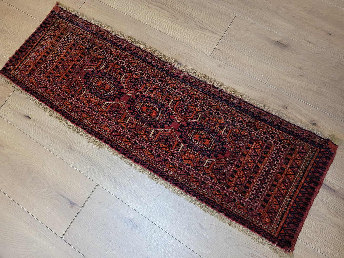 Orientteppich handgeknüpft Jomut Läufer 116x35 cm