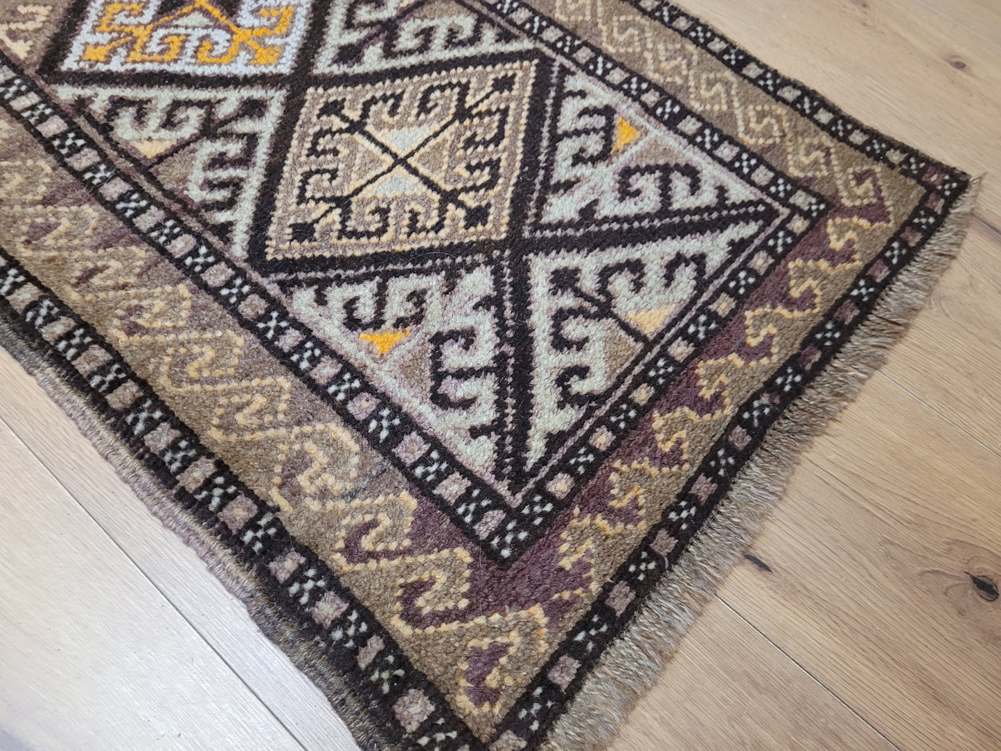 Orientteppich handgeknüpft Belutsch 98x55 cm