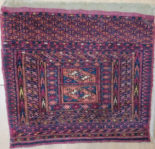 Orientteppich handgeknüpft 48×44 cm Jomut Kleinformat