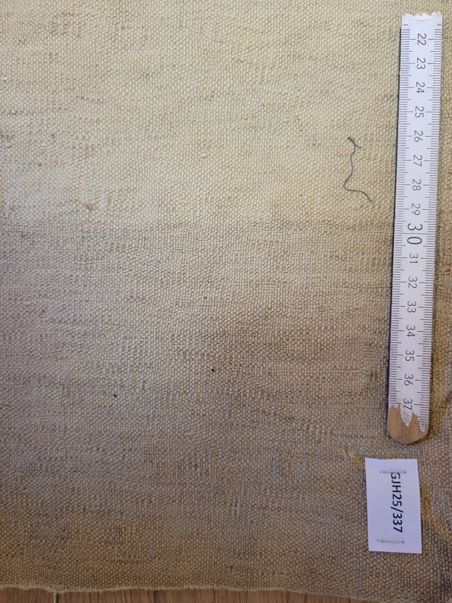 Orientteppich handgeknüpft 48×44 cm Jomut Kleinformat