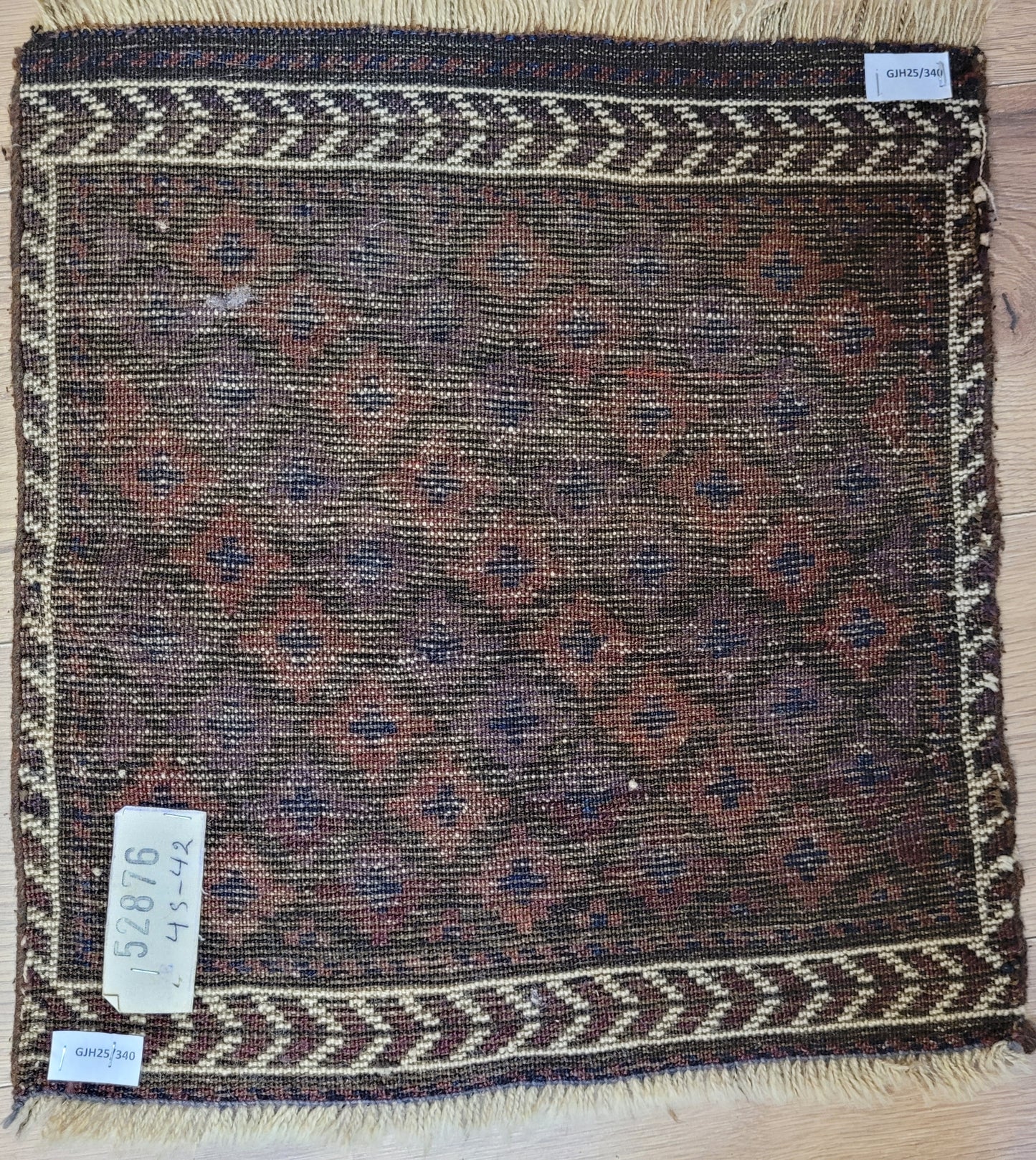 Orientteppich handgeknüpft 49×44 cm Gashgai Kleinformat Nomadenstil