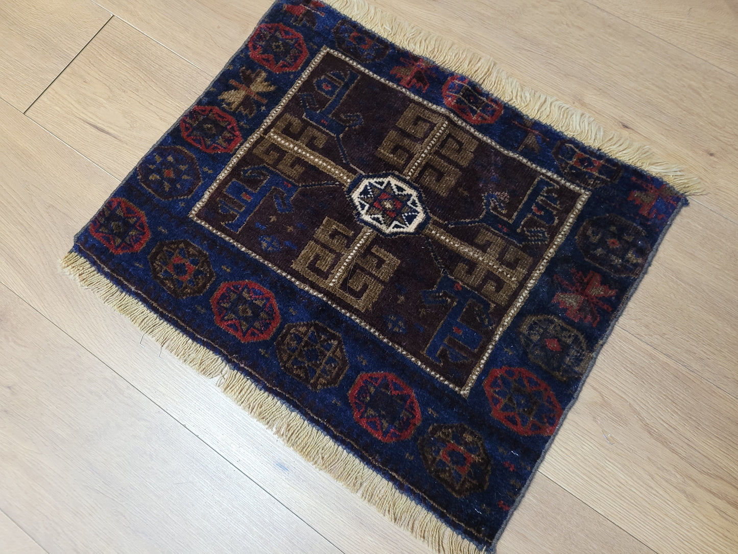 Orientteppich handgeknüpft 62×50 cm Beludj Tribal Muster