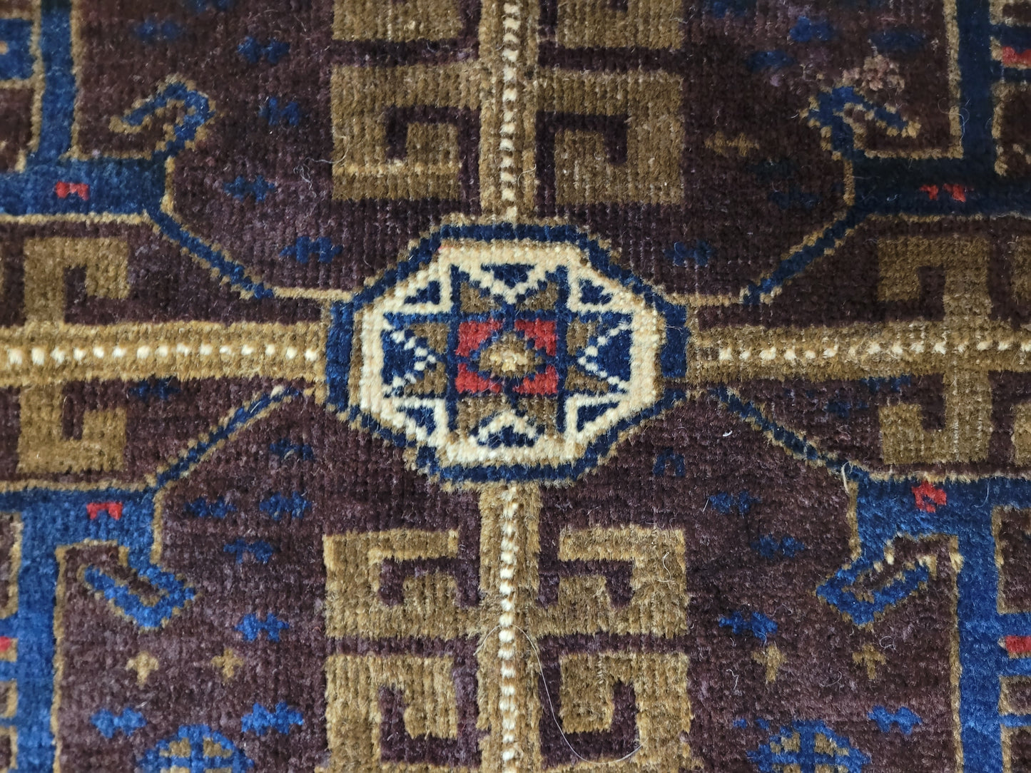 Orientteppich handgeknüpft 62×50 cm Beludj Tribal Muster