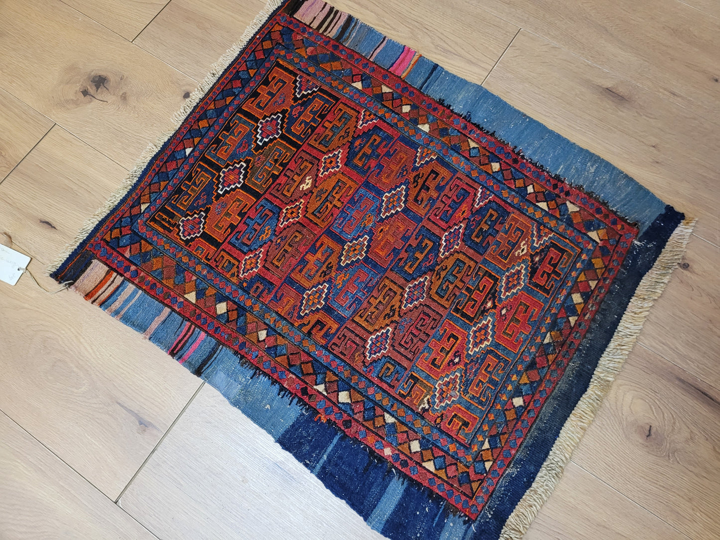 Orientteppich handgeknüpft 75 × 64 cm Sumak Kelim geometrisch