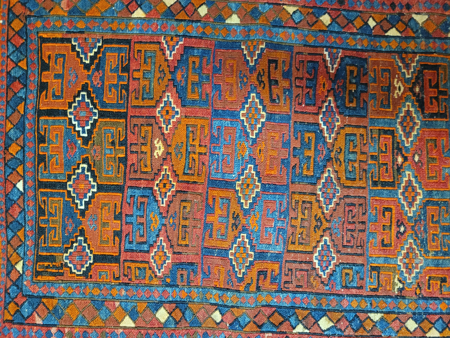 Orientteppich handgeknüpft 75 × 64 cm Sumak Kelim geometrisch
