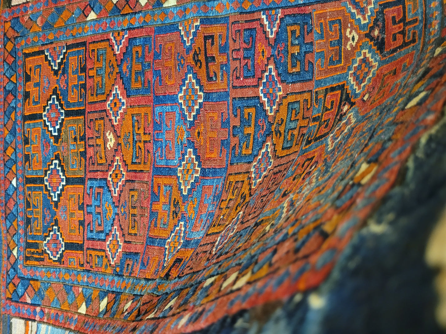 Orientteppich handgeknüpft 75 × 64 cm Sumak Kelim geometrisch