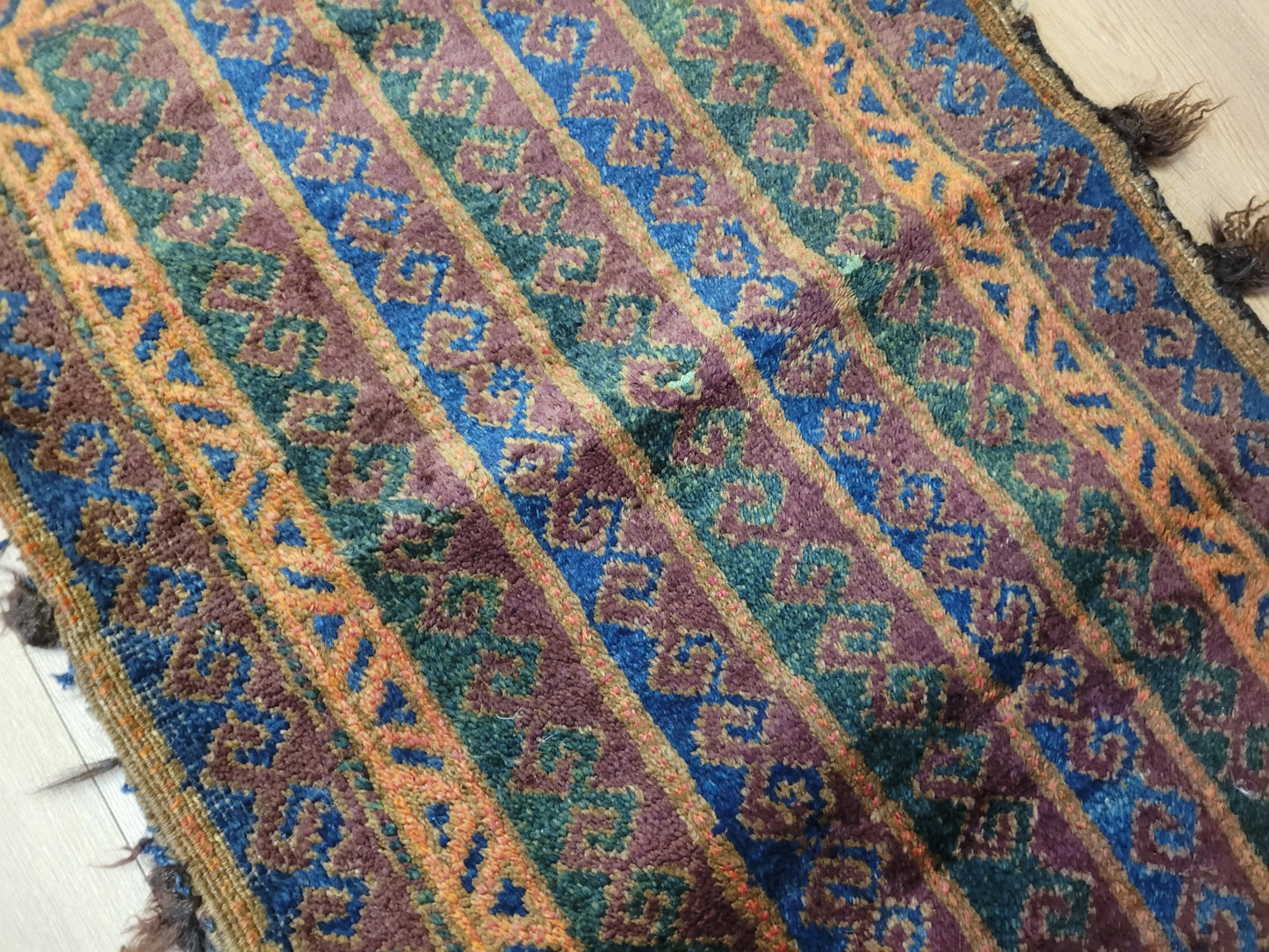 Orientteppich handgeknüpft 110×60 cm Beludj Streifendekor