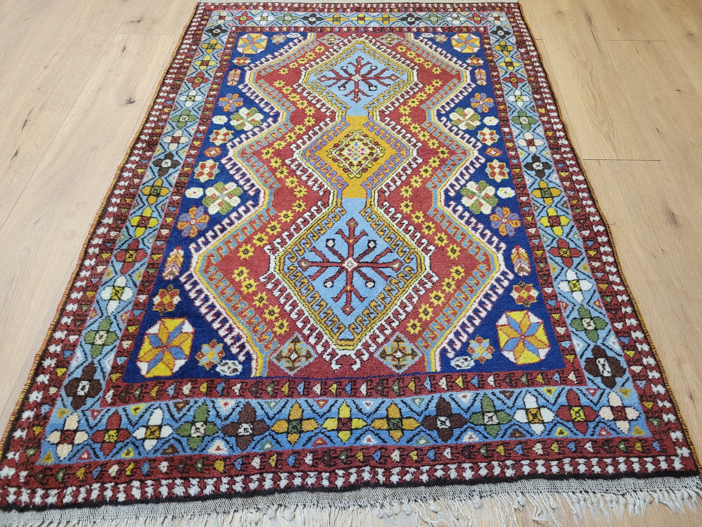 Orientteppich handgeknüpft Gashgai 160×114 cm