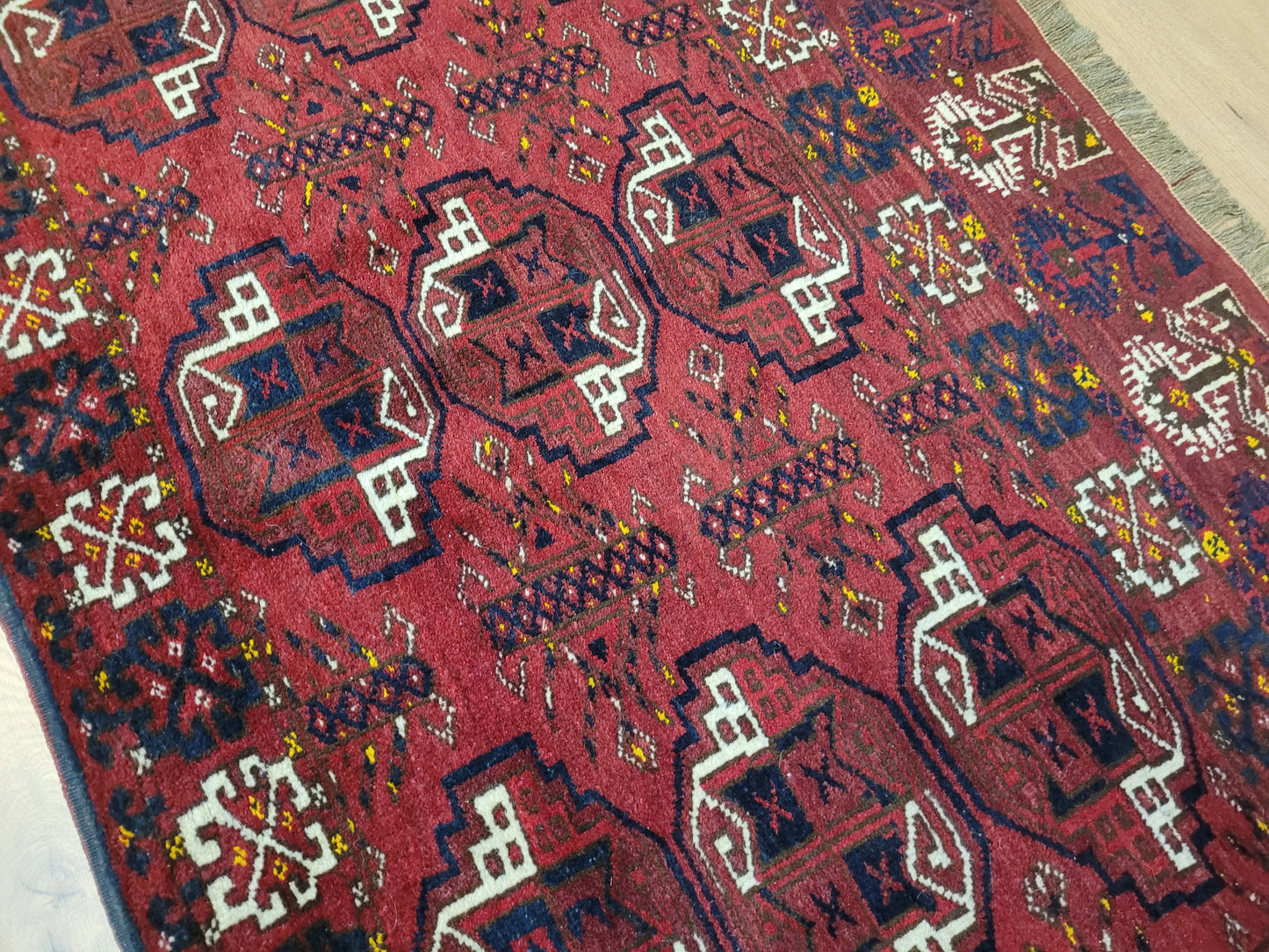 Orientteppich handgeknüpft Jomut 170×98 cm