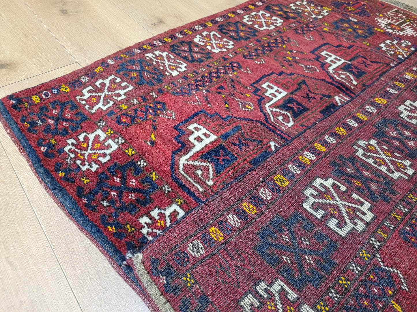 Orientteppich handgeknüpft Jomut 170×98 cm