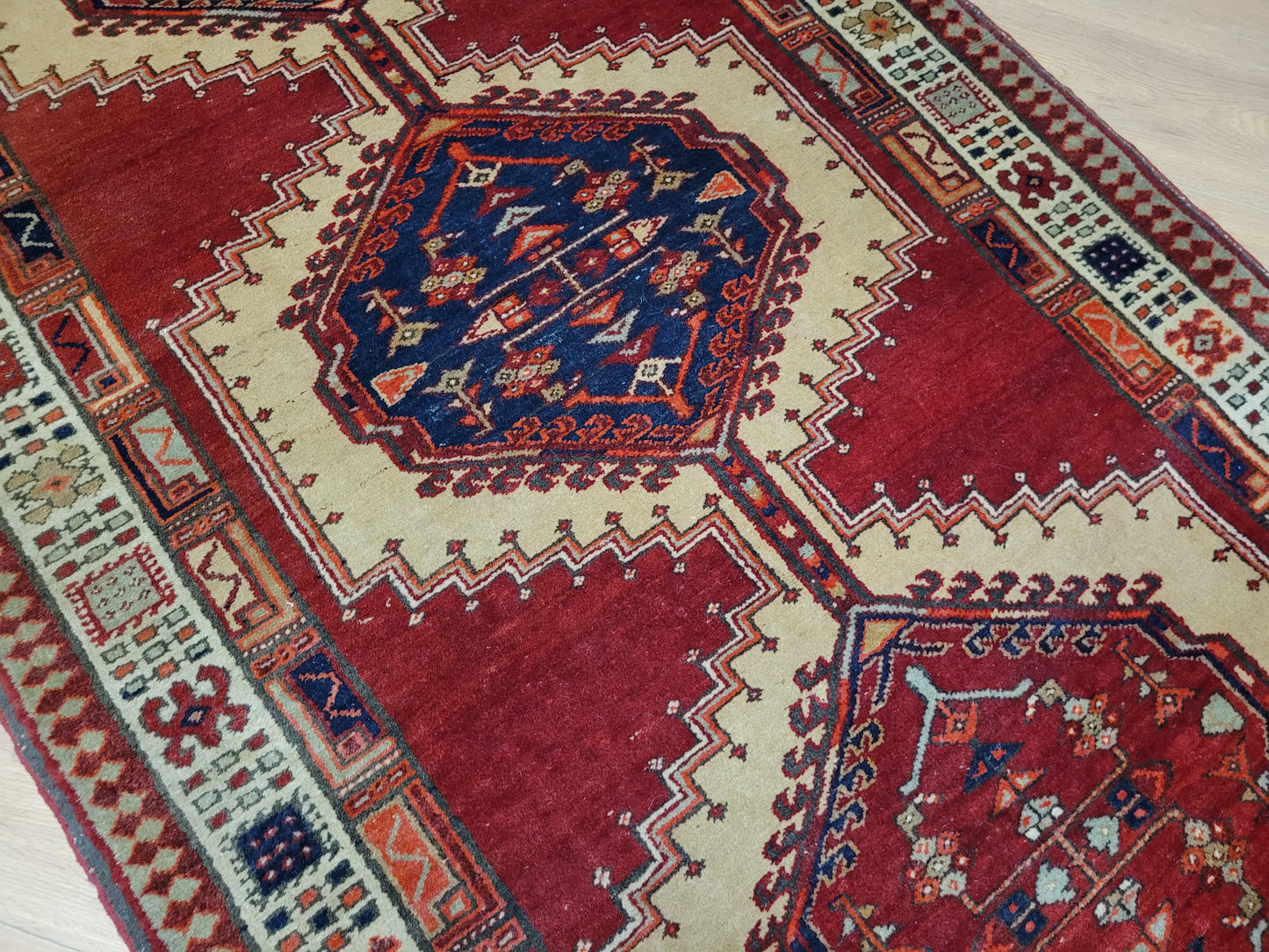 Orientteppich handgeknüpft Sgrab 234×115 cm