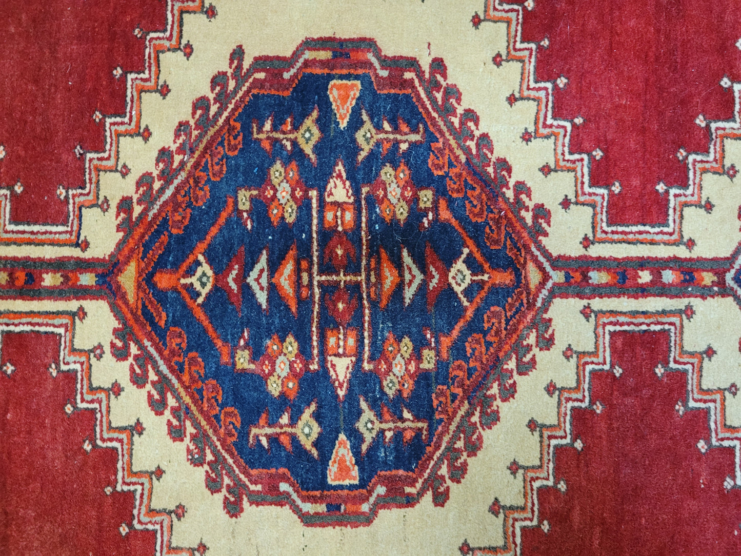 Orientteppich handgeknüpft Sgrab 234×115 cm