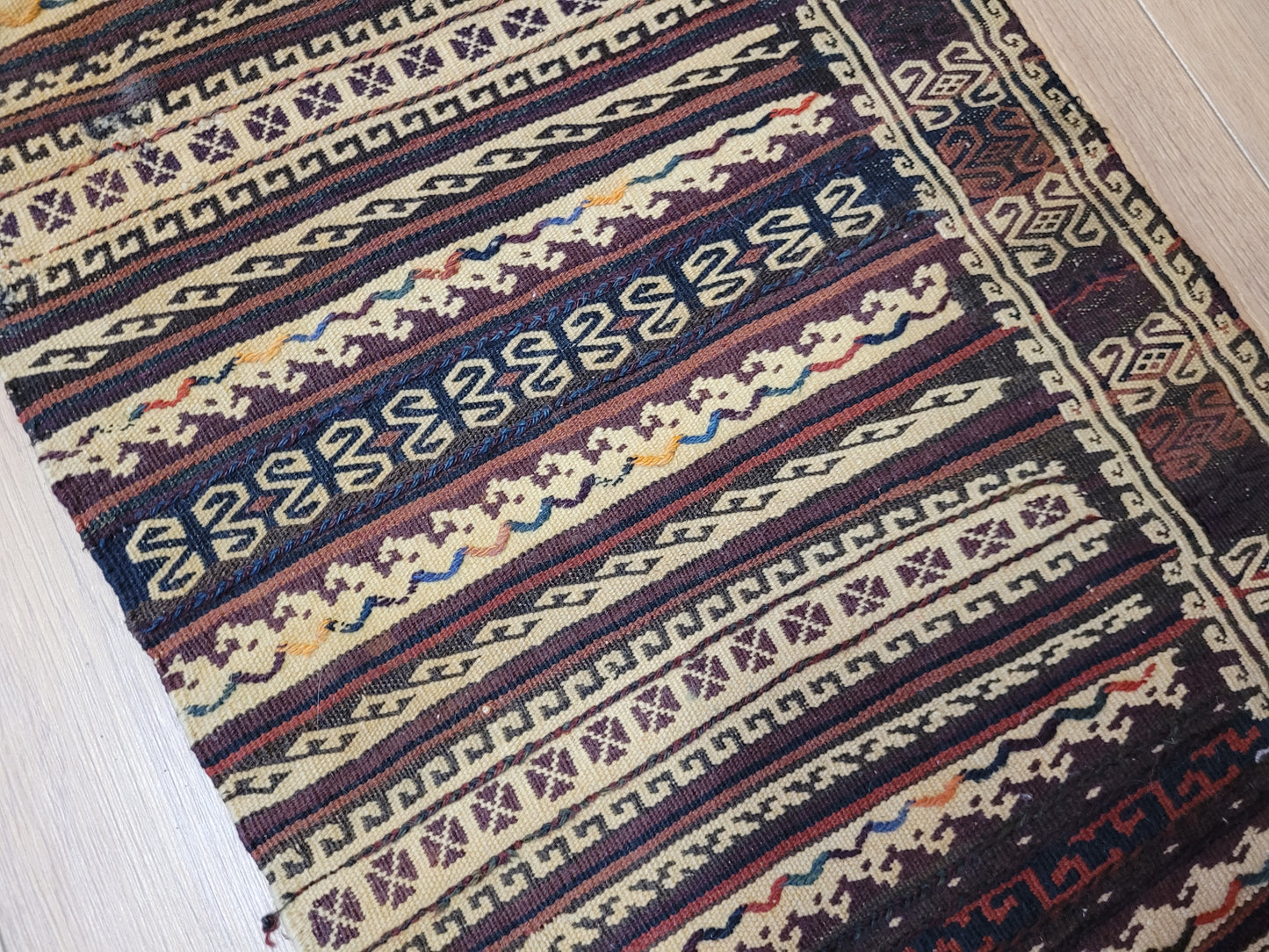 Orientteppich handgeknüpft Beludj 75×45 cm