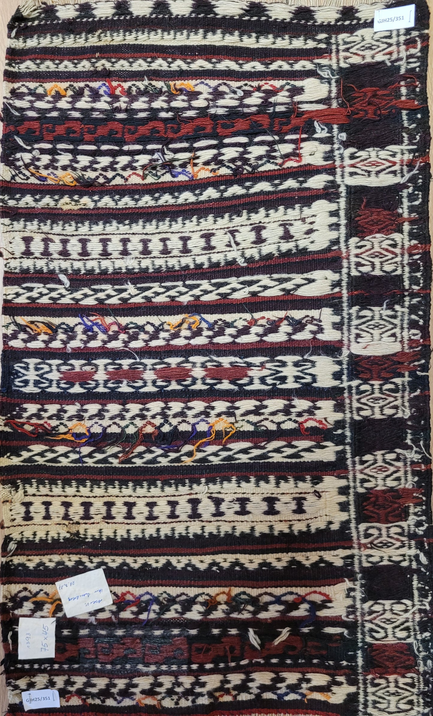 Orientteppich handgeknüpft Beludj 75×45 cm