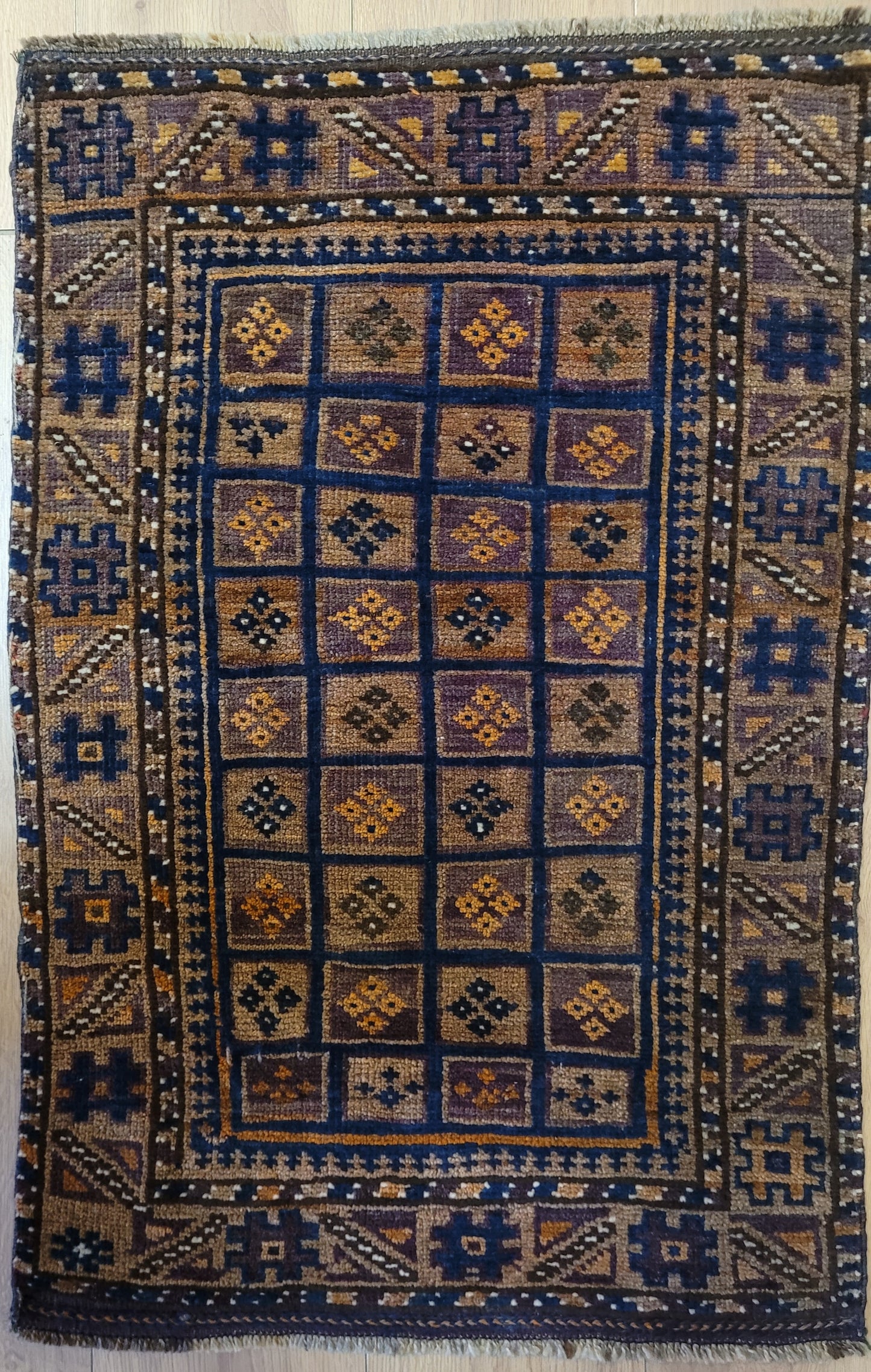 Orientteppich handgeknüpft Beludj 90×60 cm