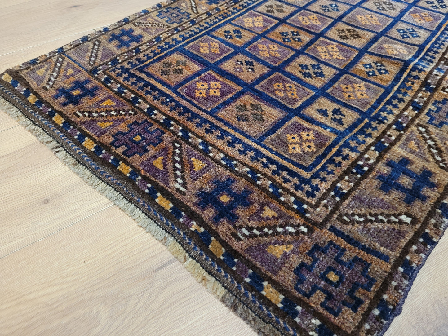 Orientteppich handgeknüpft Beludj 90×60 cm