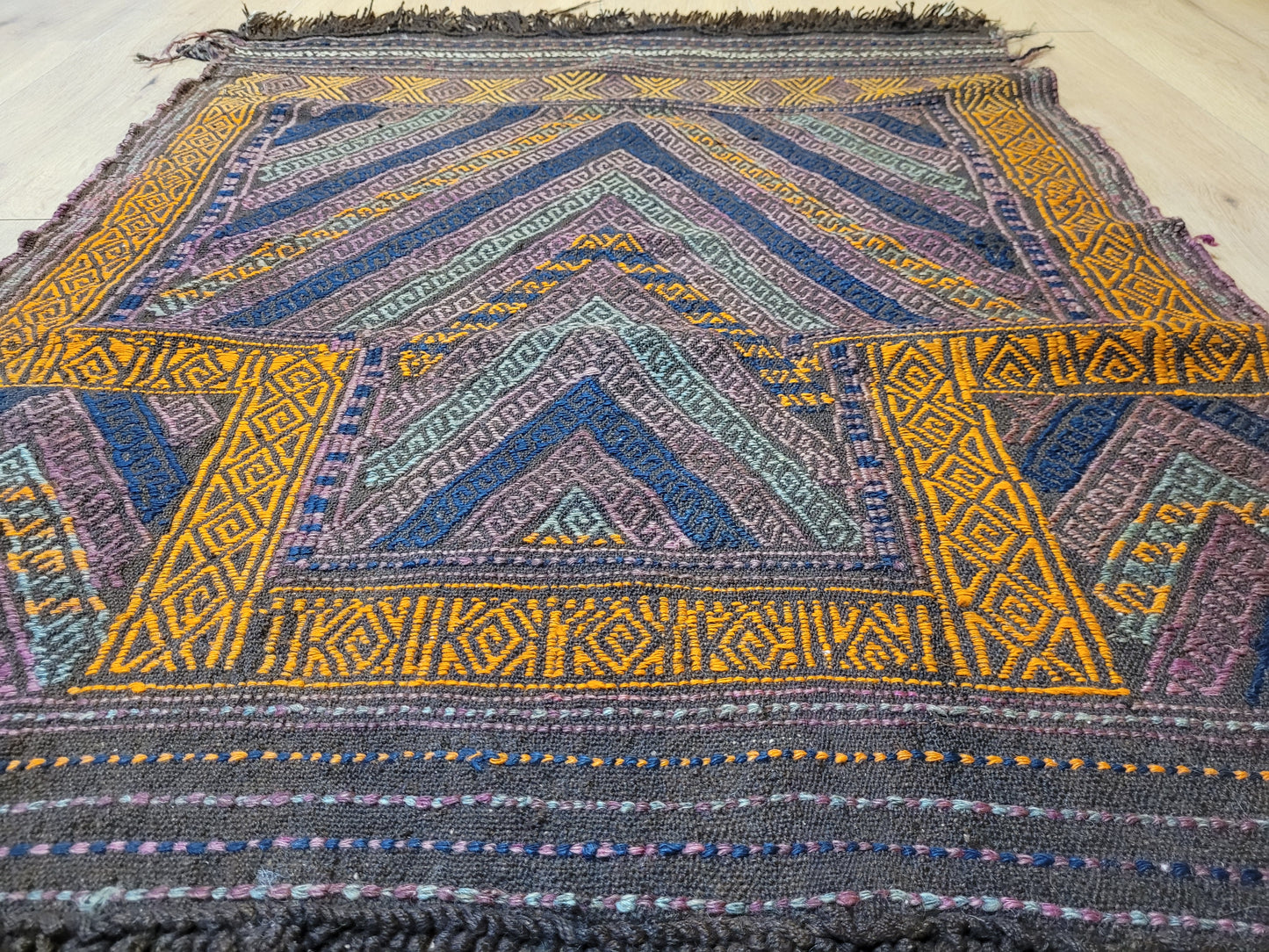 Orientteppich handgeknüpft Beludj 105×83 cm