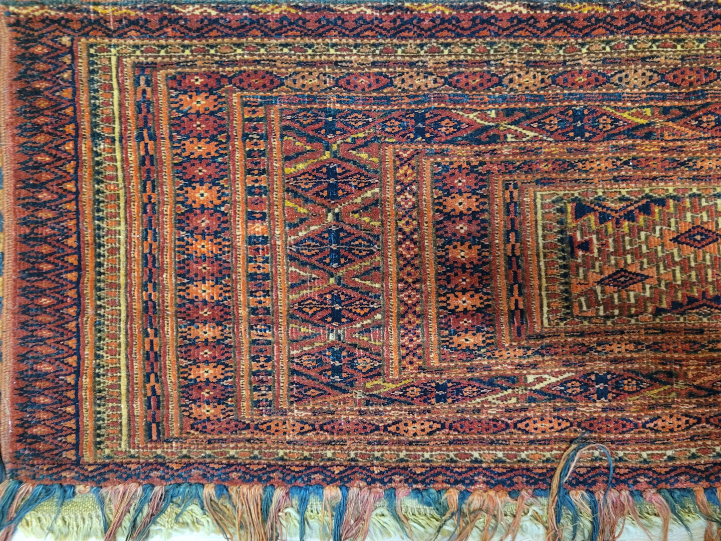 Orientteppich handgeknüpft Zeltstück Jomut 130×38 cm