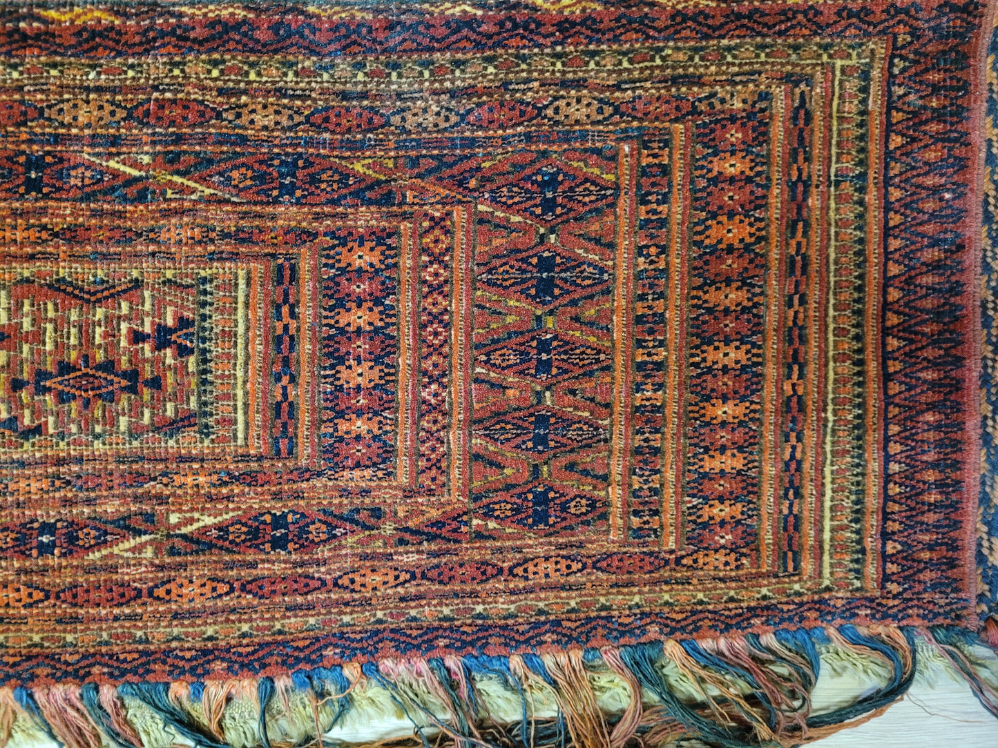 Orientteppich handgeknüpft Zeltstück Jomut 130×38 cm