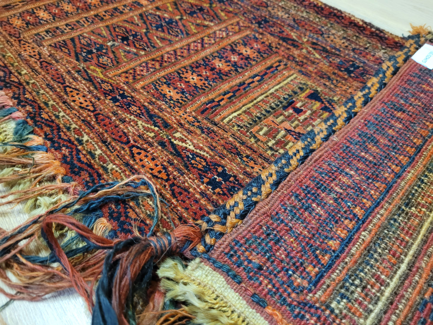 Orientteppich handgeknüpft Zeltstück Jomut 130×38 cm