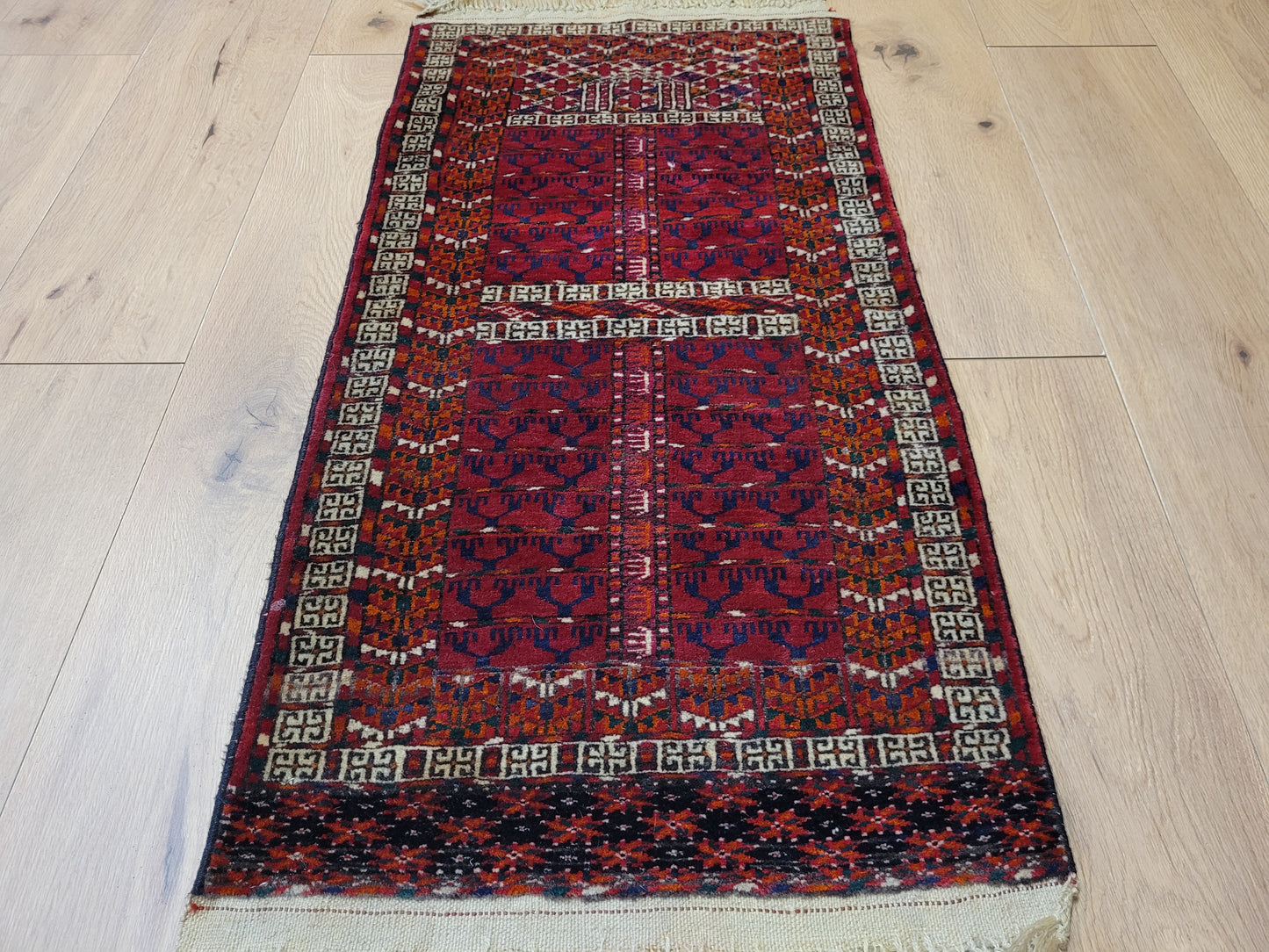 Orientteppich handgeknüpft Jomut 100×50 cm