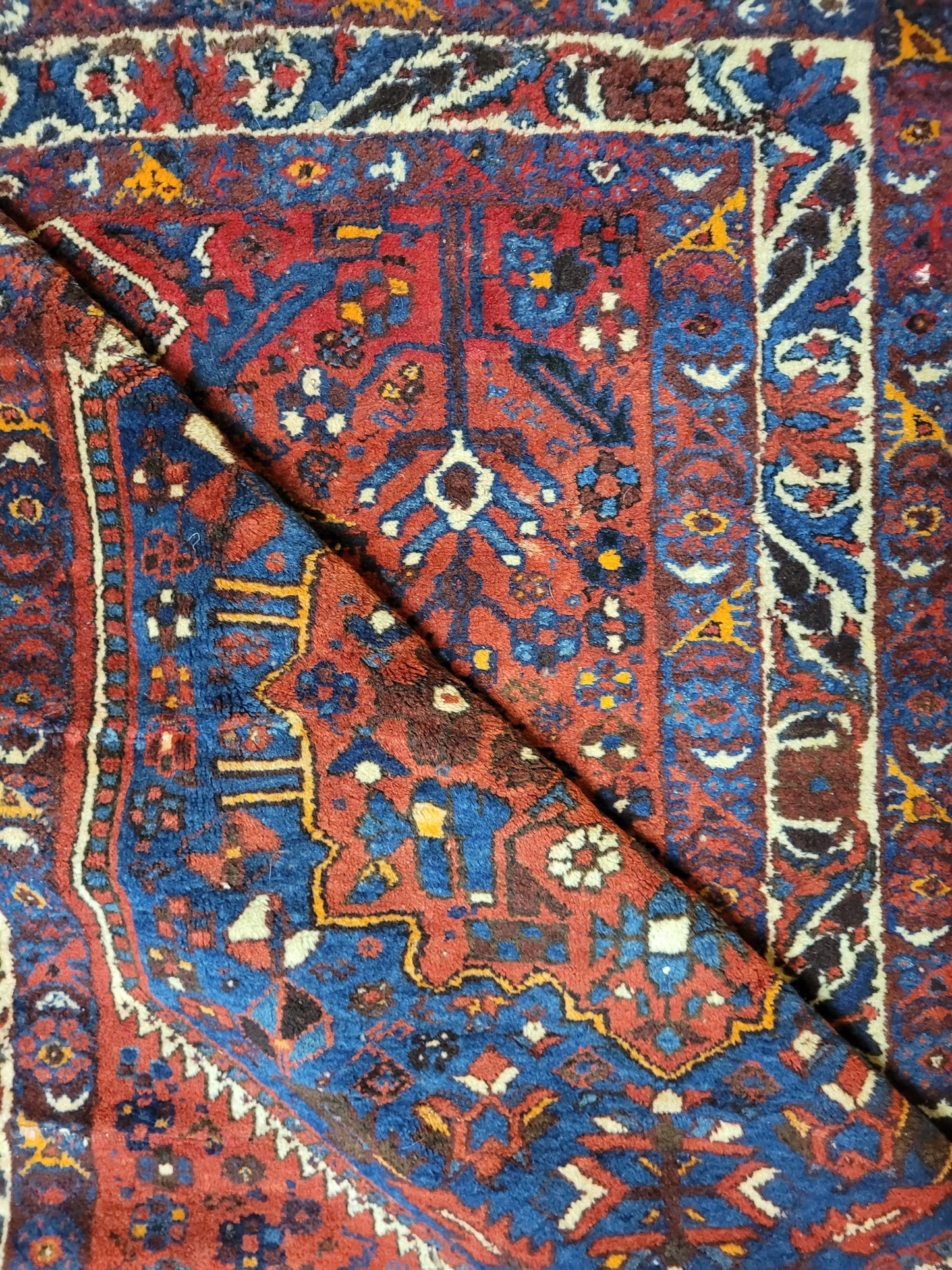 Orientteppich handgeknüpft Bachtian 168×122 cm