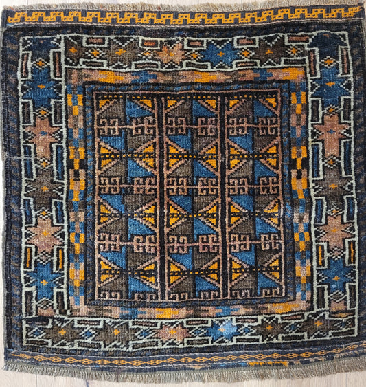 Orientteppich handgeknüpft Beludj 70×68 cm