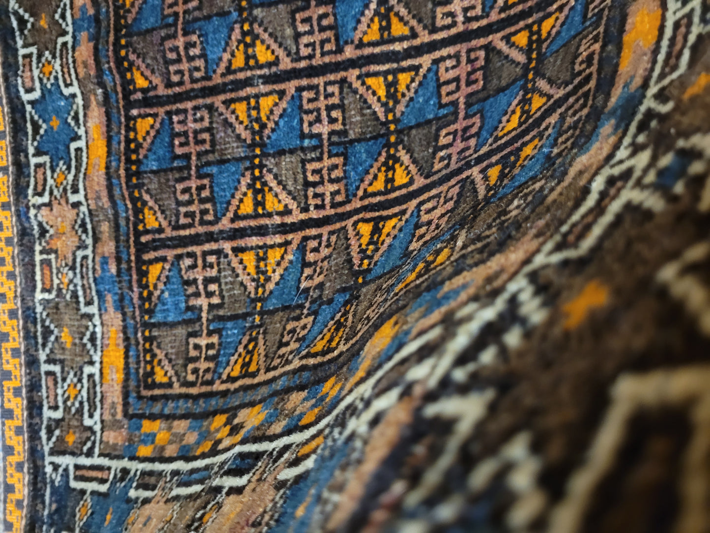 Orientteppich handgeknüpft Beludj 70×68 cm