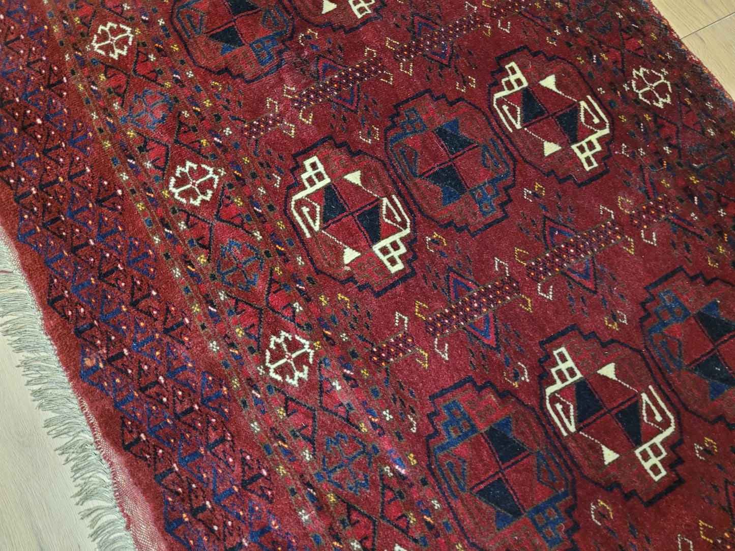 Orientteppich handgeknüpft Jomut 162×100 cm