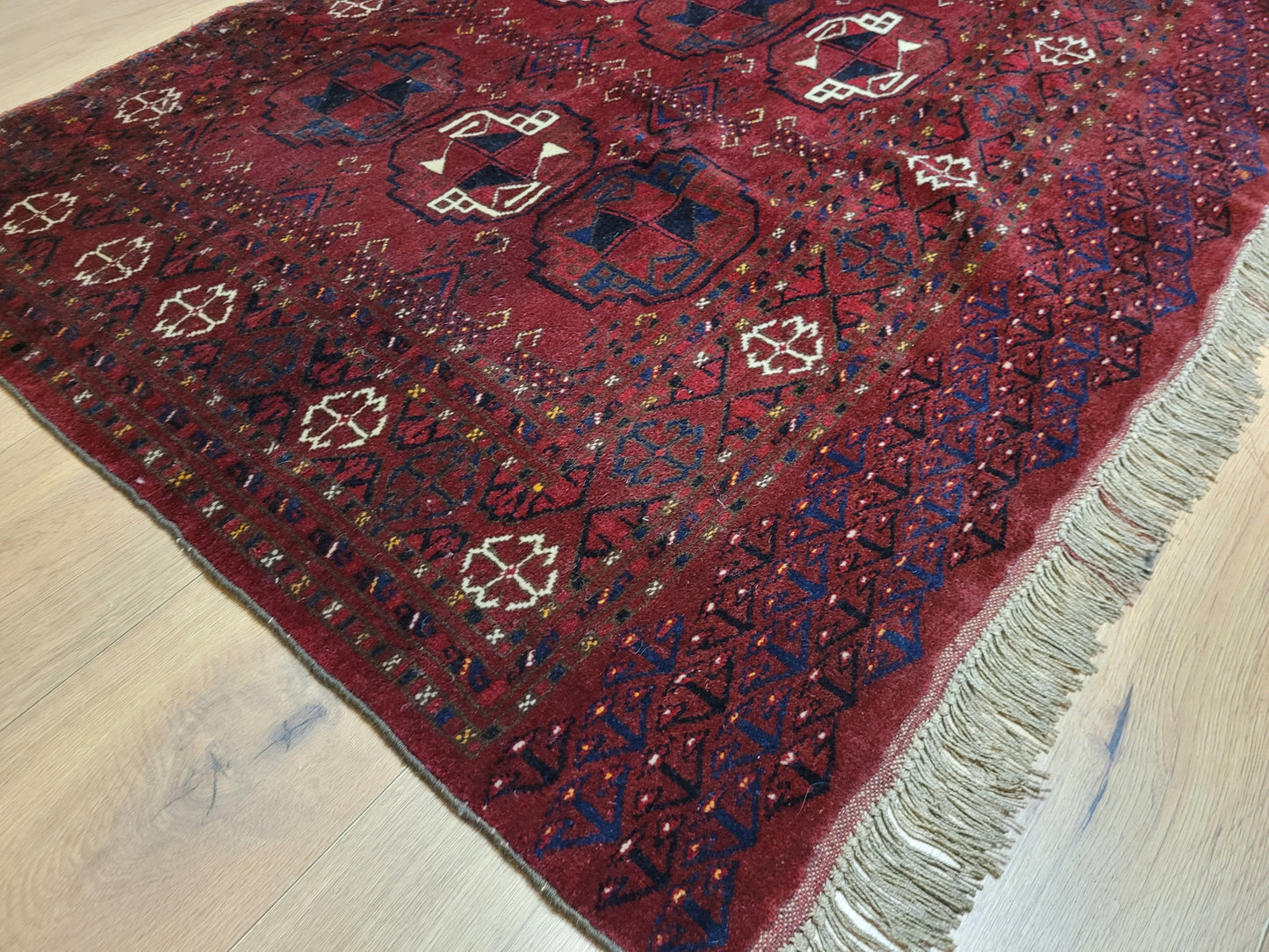 Orientteppich handgeknüpft Jomut 162×100 cm