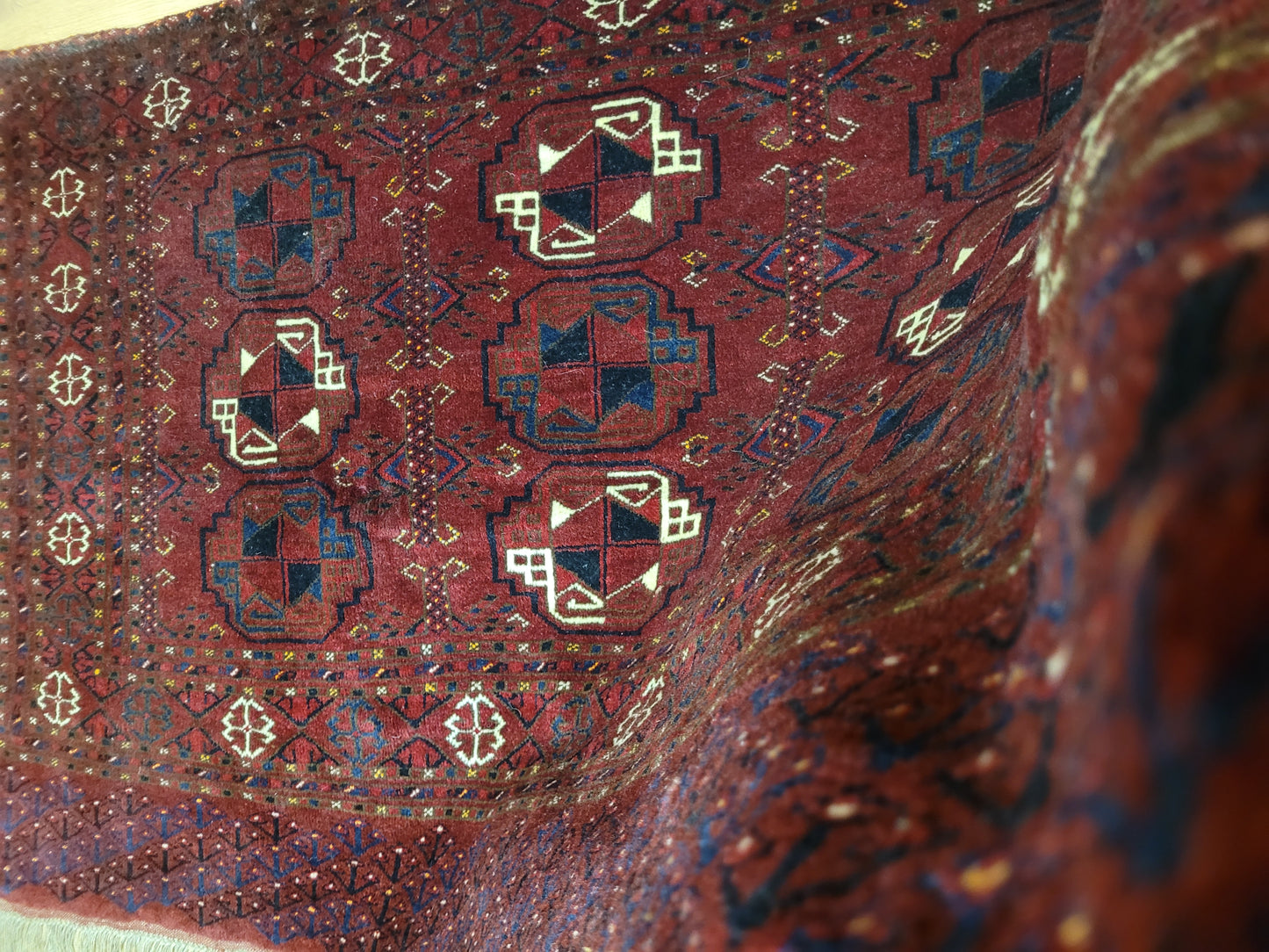 Orientteppich handgeknüpft Jomut 162×100 cm