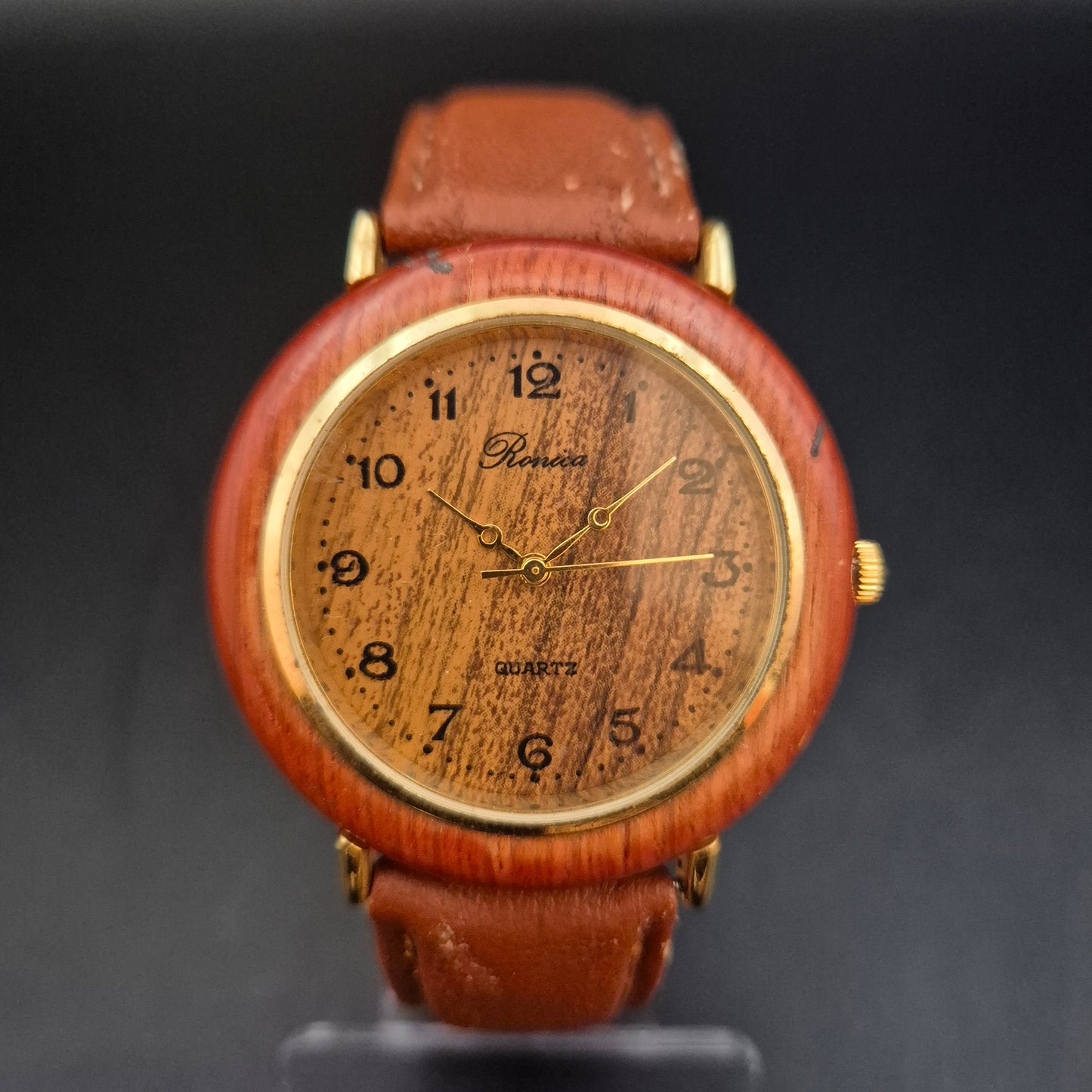 Rustikale Optima Herren Uhr im Holz-Look – Vintage-Charme am Handgelenk