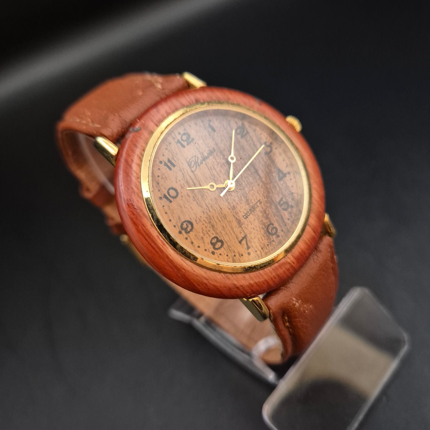 Rustikale Optima Herren Uhr im Holz-Look – Vintage-Charme am Handgelenk