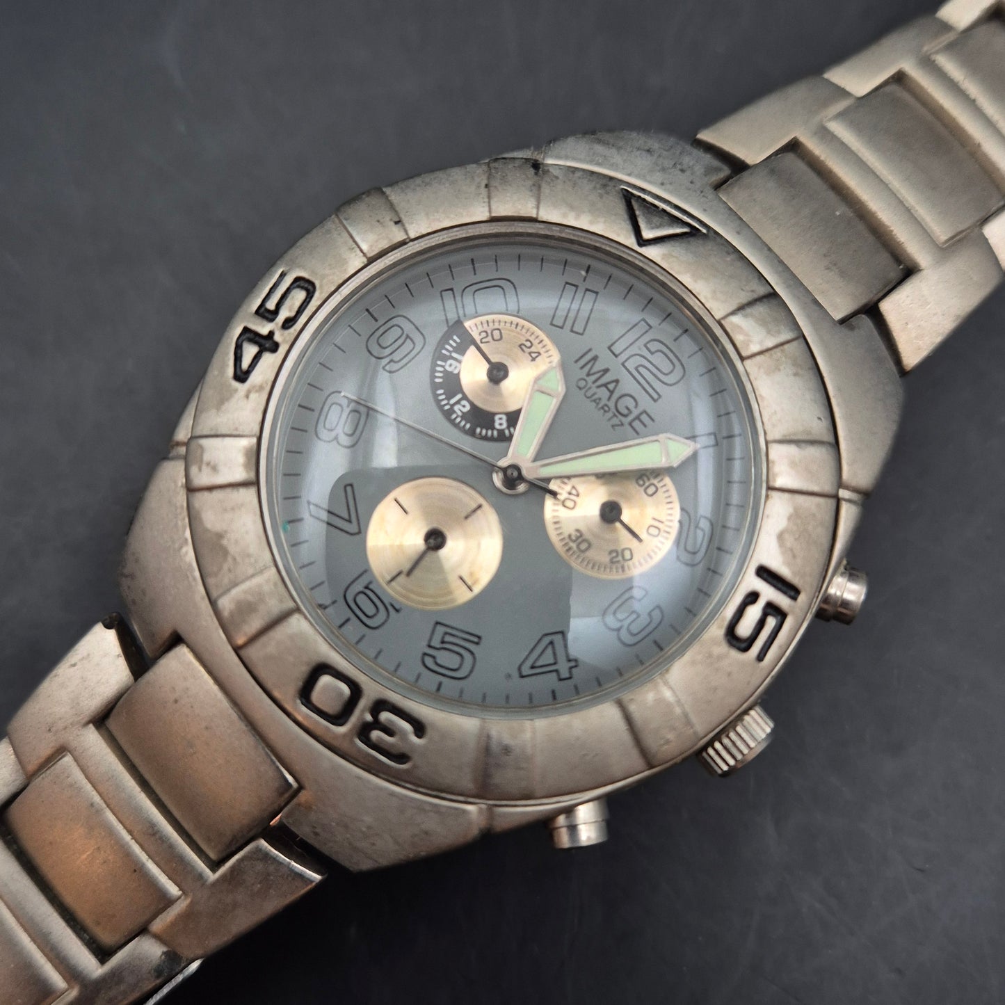 Maskuline Image Herren Uhr – Sportlicher Chrono-Look mit Metallarmband