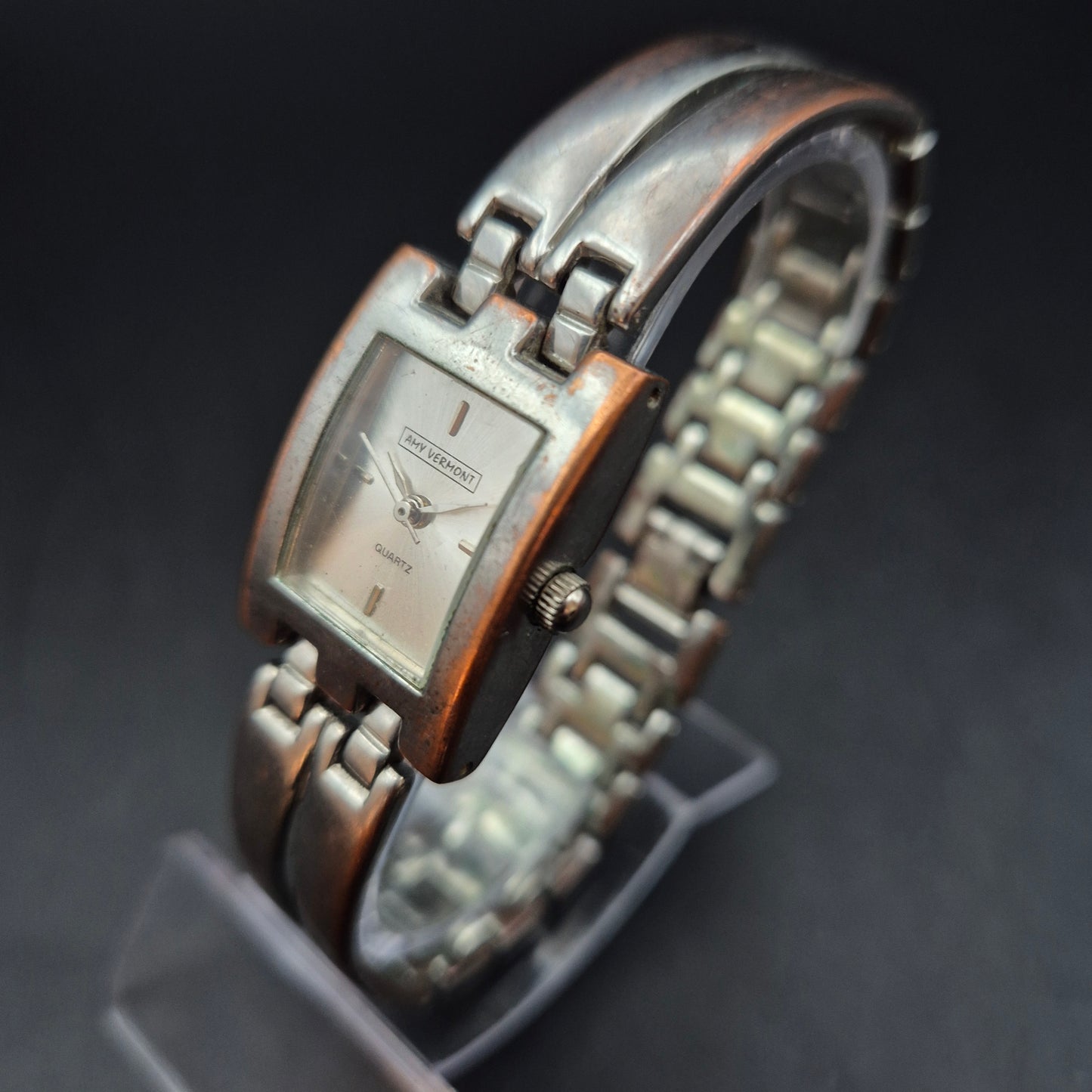 Elegante Amy Vermont Damen Uhr – Vintage-Charme im kantigen Design