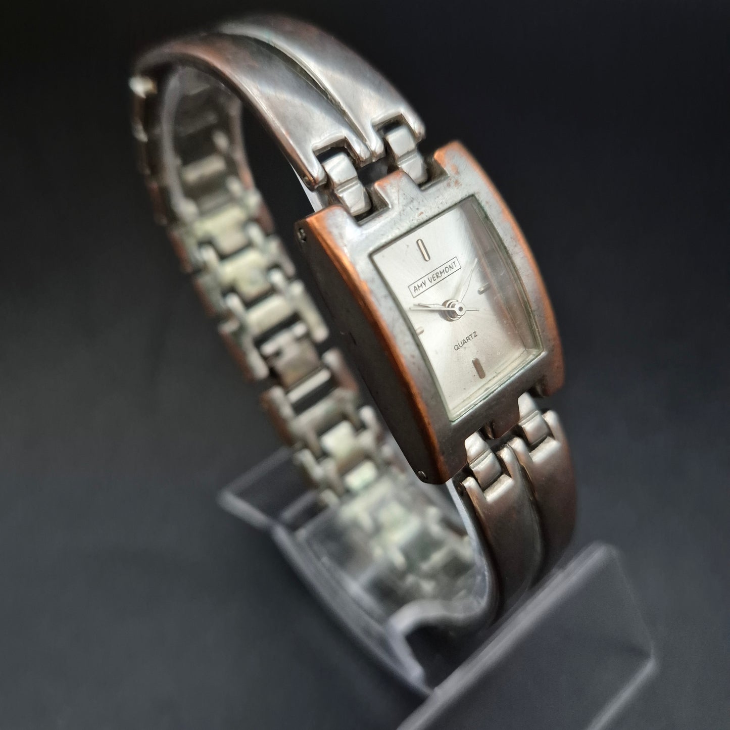 Elegante Amy Vermont Damen Uhr – Vintage-Charme im kantigen Design