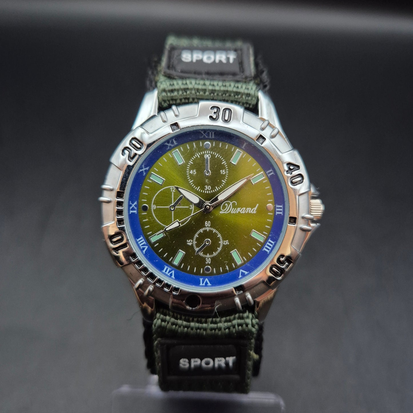 Sportliche Patrol Herren Uhr – Militärischer Look mit Stoffarmband