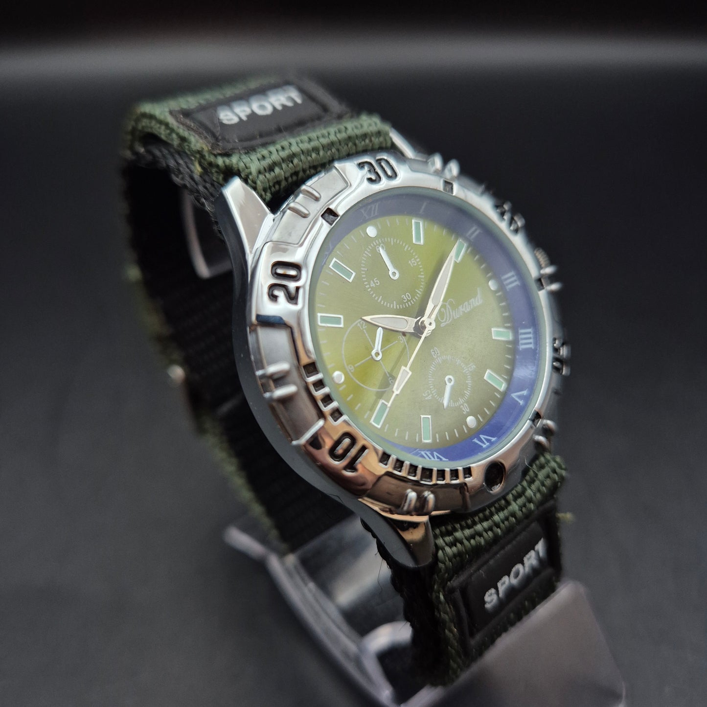 Sportliche Patrol Herren Uhr – Militärischer Look mit Stoffarmband