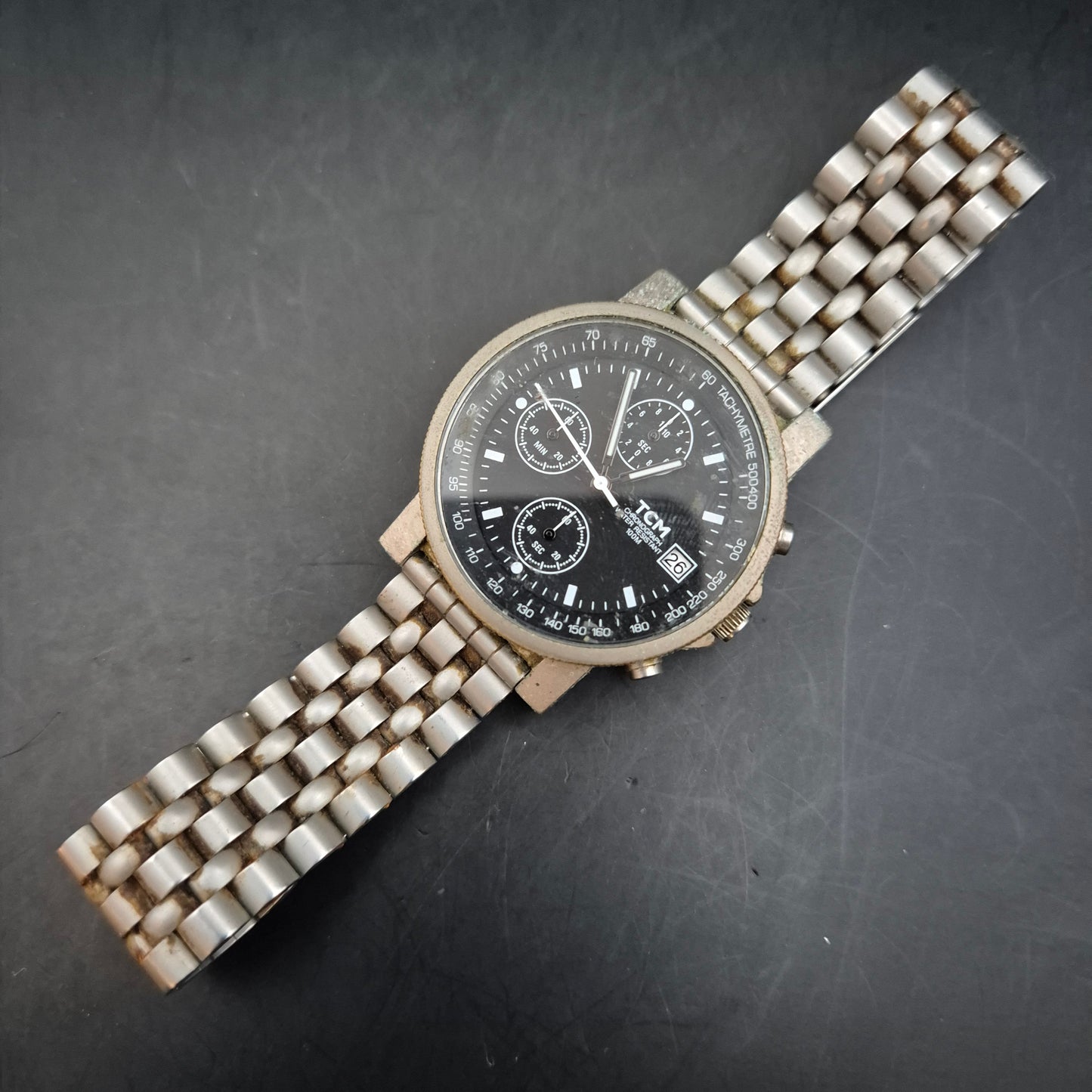 TCM Herren Uhr Chronograph – Robustes Edelstahlmodell mit Tachymeter