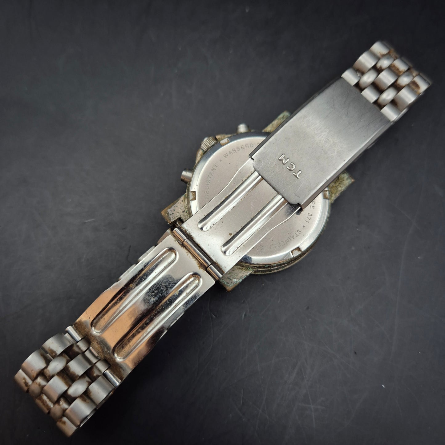 TCM Herren Uhr Chronograph – Robustes Edelstahlmodell mit Tachymeter