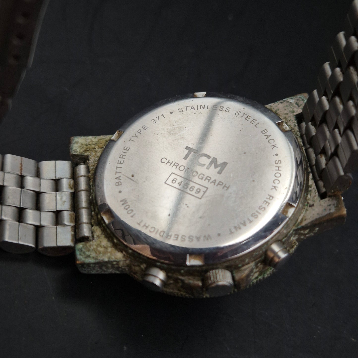 TCM Herren Uhr Chronograph – Robustes Edelstahlmodell mit Tachymeter