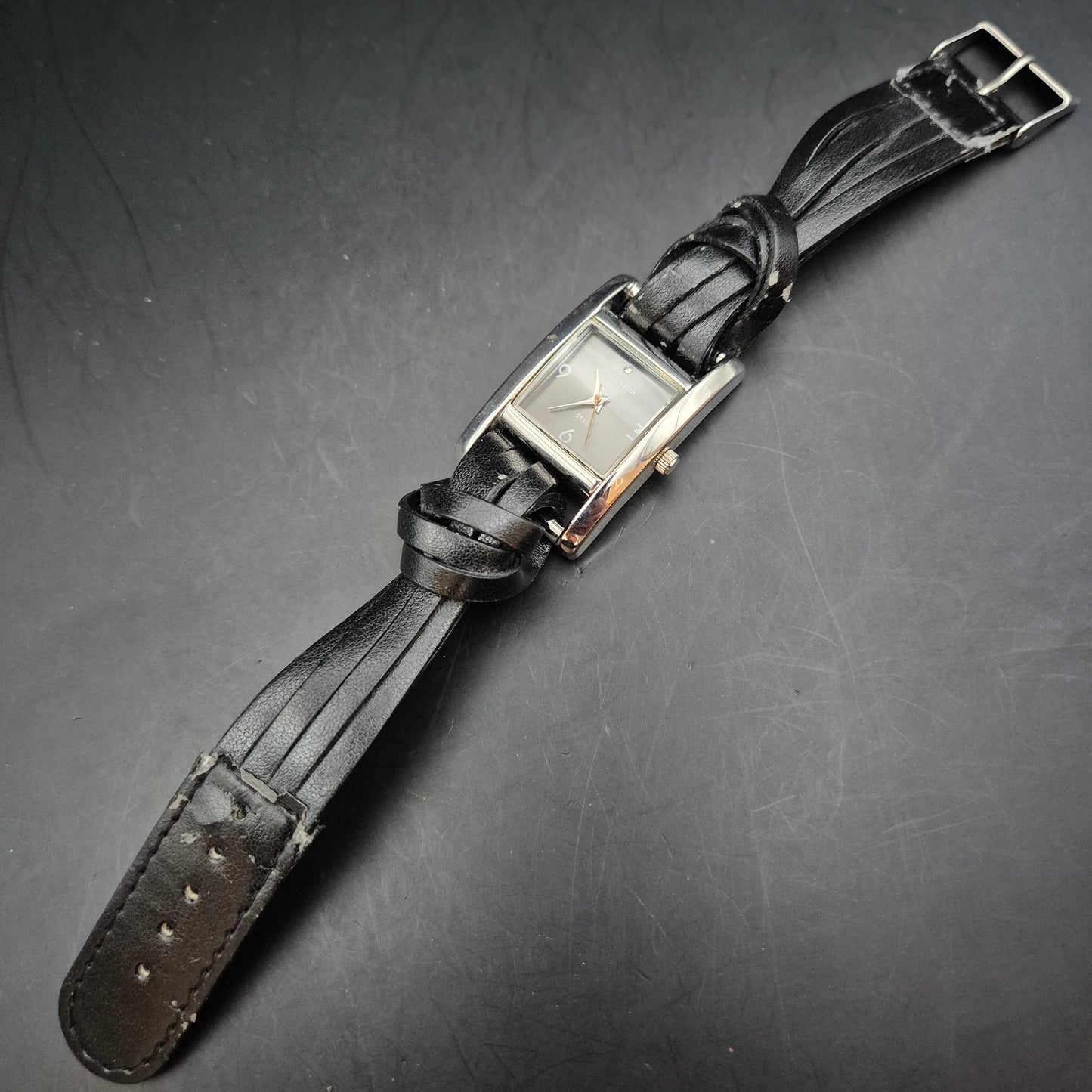 Elegante Bergmann Damen Uhr – Rechteckiges Gehäuse mit Lederarmband